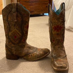 Corral Vintage cowboy boot only wear two or three times.